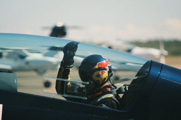 Top casques aérodynamiques pour atteindre des vitesses record